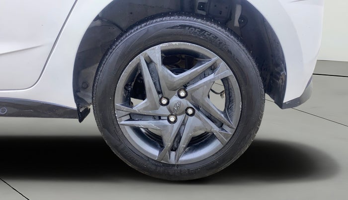 2023 Hyundai NEW I20 SPORTZ 1.2 MT, Petrol, Manual, 38,249 km, Left Rear Wheel