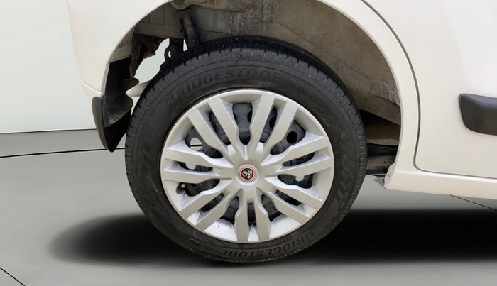2016 Maruti Wagon R 1.0 VXI, Petrol, Manual, 98,961 km, Right Rear Wheel