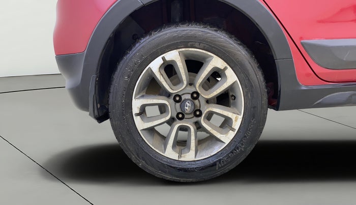 2017 Hyundai i20 Active 1.2 SX, Petrol, Manual, 38,775 km, Right Rear Wheel