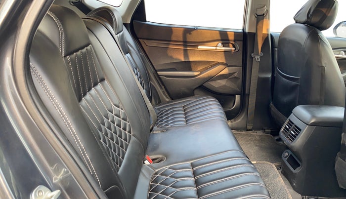 2020 KIA SELTOS HTK PLUS 1.5, Petrol, Manual, 56,259 km, Right Side Rear Door Cabin