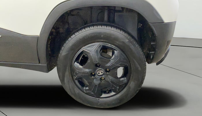 2022 Tata PUNCH ACCOMPLISHED MT, CNG, Manual, 74,630 km, Left Rear Wheel