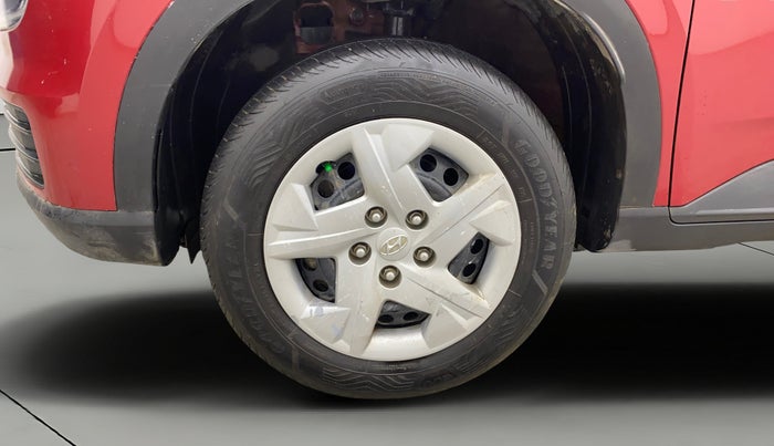 2023 Hyundai VENUE S(O) 1.2, Petrol, Manual, 75,498 km, Left Front Wheel