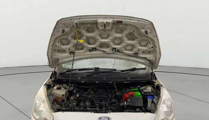 2016 Ford New Figo TITANIUM 1.2 PETROL MT, Petrol, Manual, 56,758 km, Open Bonet