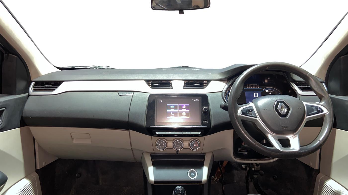 2022 Renault TRIBER RXZ, Petrol, Manual, 30,003 km, Dashboard