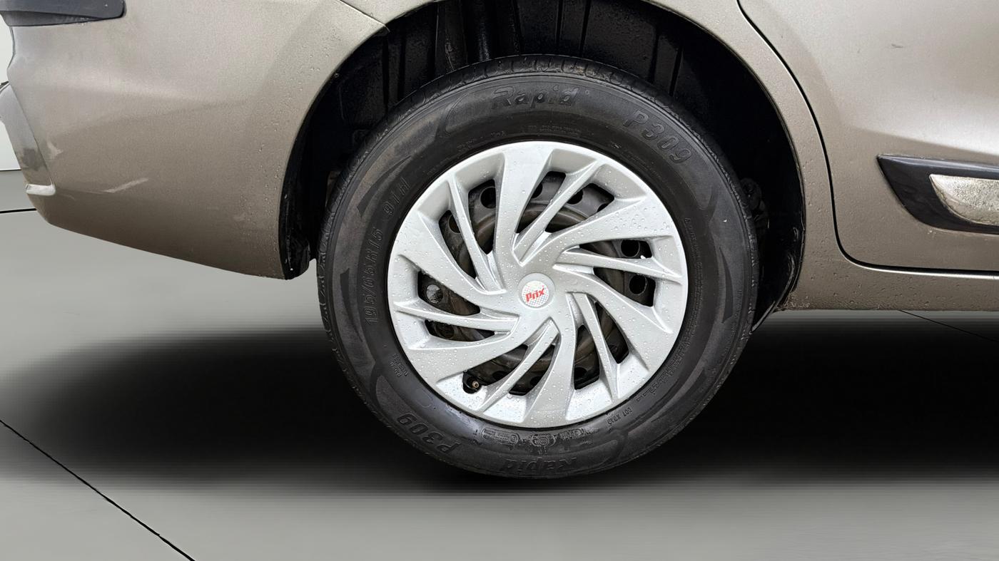 2021 Maruti Ertiga VXI CNG, CNG, Manual, 91,358 km, Right Rear Wheel