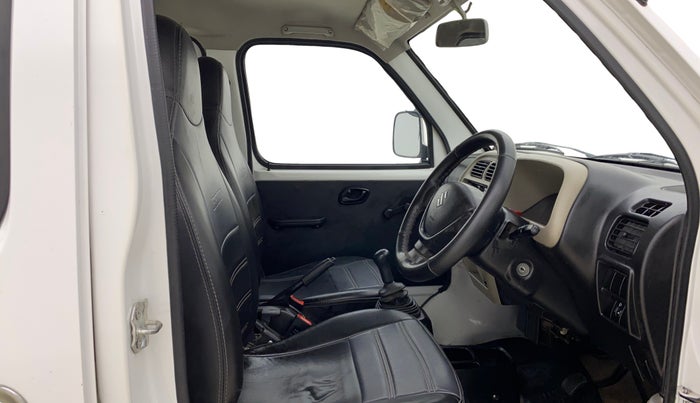 2022 Maruti Eeco 5 STR AC (O), Petrol, Manual, 25,516 km, Right Side Front Door Cabin