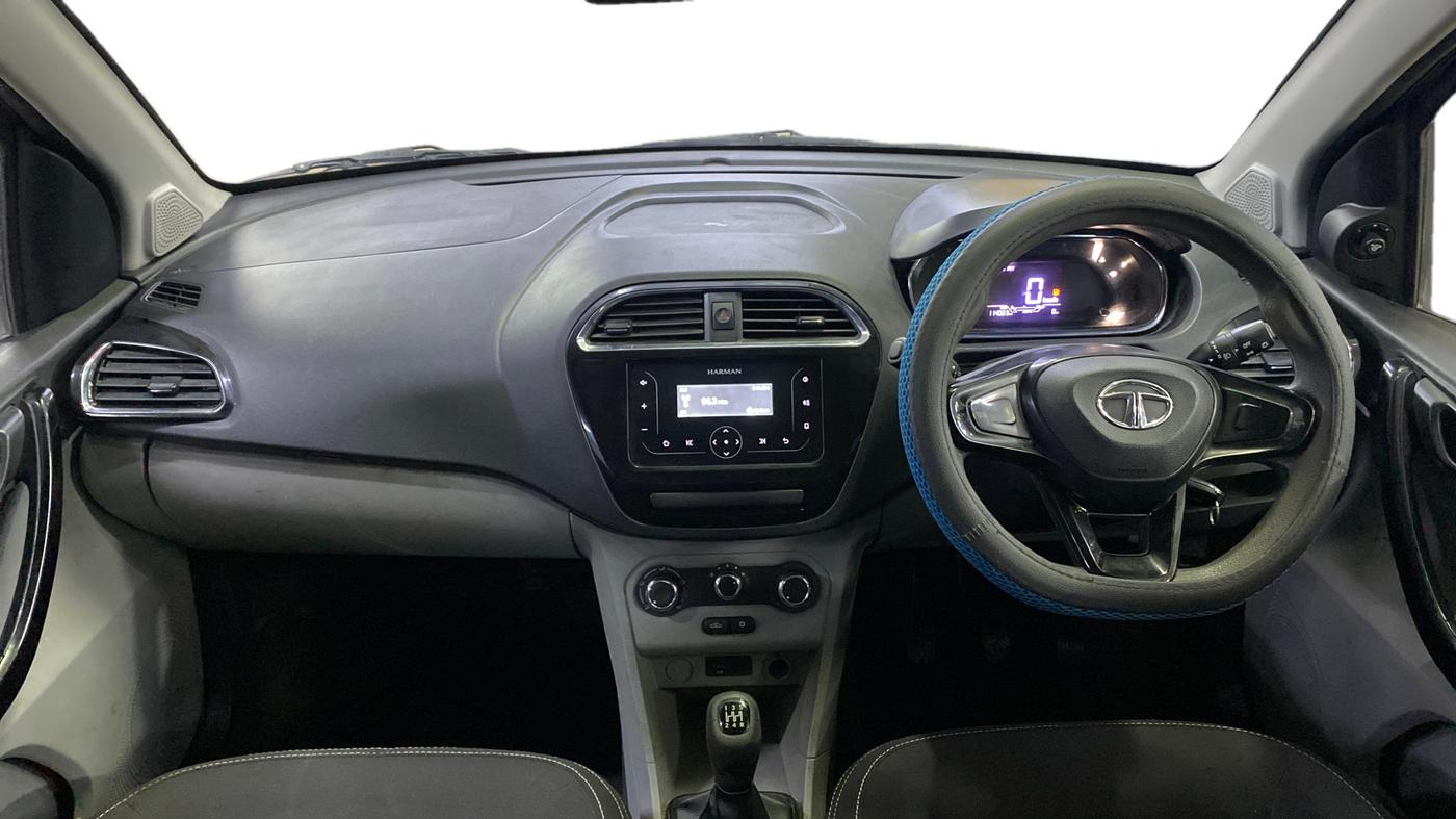 2020 Tata Tiago XT PETROL, Petrol, Manual, 1,14,027 km, Dashboard