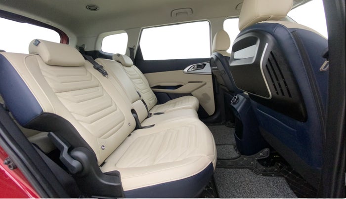 2023 KIA CARENS LUXURY PLUS 1.5 DIESEL AT 7 STR, Diesel, Automatic, 13,641 km, Right Side Rear Door Cabin