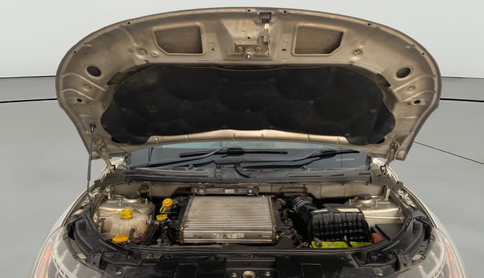 2018 Mahindra XUV500 W9 AT, Diesel, Automatic, 73,529 km, Open Bonet