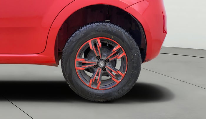 2016 Fiat Punto EVO DYNAMIC 1.2, Petrol, Manual, 60,364 km, Left Rear Wheel