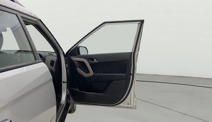 2016 Hyundai Creta SX PLUS AT 1.6 PETROL, Petrol, Automatic, 1,08,587 km, RHS Front Door
