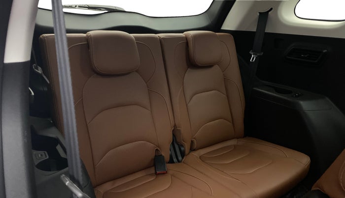 2022 MG HECTOR PLUS SHARP 1.5 PETROL TURBO HYBRID MT 6-STR, Petrol, Manual, 91,014 km, Third Seat Row ( optional )