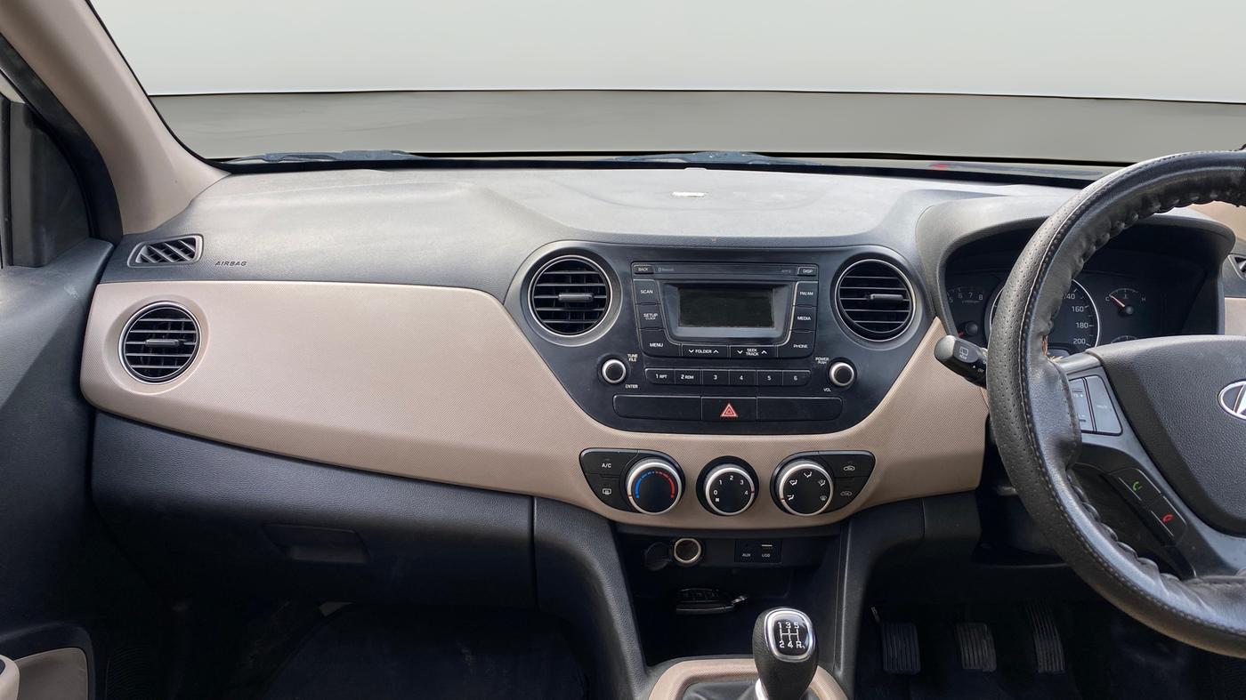 2016 Hyundai Grand i10 ASTA 1.2 KAPPA VTVT, Petrol, Manual, 1,07,242 km, Air Conditioner