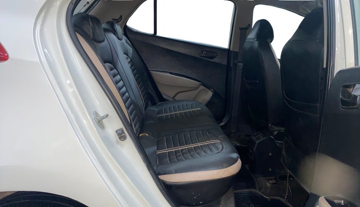 2016 Hyundai Grand i10 MAGNA 1.2 KAPPA VTVT, Petrol, Manual, 68,734 km, Right Side Rear Door Cabin