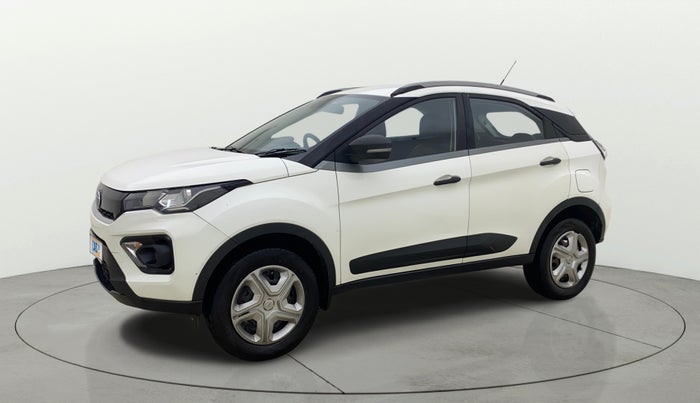 2020 Tata NEXON XM PETROL, Petrol, Manual, 1,45,444 km, Left Front Diagonal