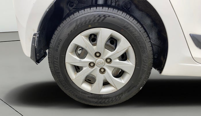 2016 Hyundai Elite i20 SPORTZ 1.2, Petrol, Manual, 49,882 km, Right Rear Wheel