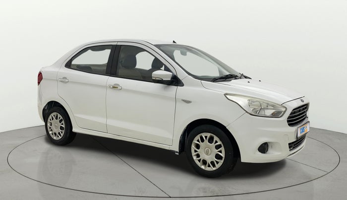 2015 Ford Figo Aspire TREND 1.2 PETROL, Petrol, Manual, 1,00,000 km, Right Front Diagonal