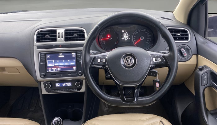 2017 Volkswagen Polo HIGHLINE1.5L, Diesel, Manual, 96,934 km, Steering Wheel Close Up
