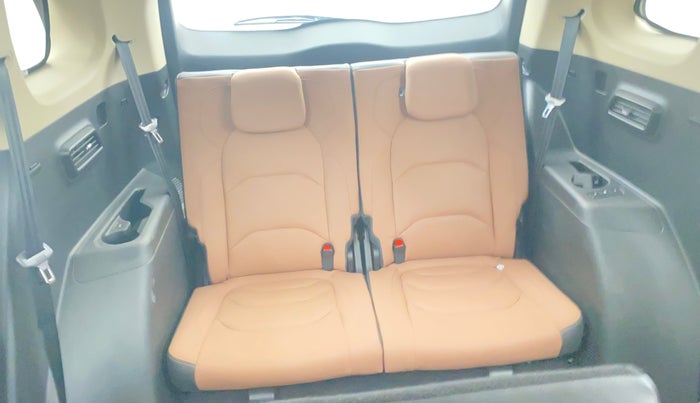 2023 MG HECTOR PLUS SHARP PRO 1.5 PETROL TURBO CVT 7 STR, Petrol, Automatic, 88,098 km, Third Seat Row ( optional )