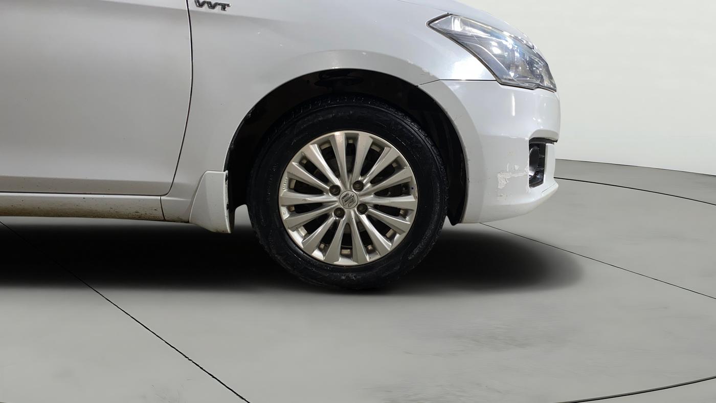 2016 Maruti Ciaz ZXI, Petrol, Manual, 33,966 km, Right Front Wheel