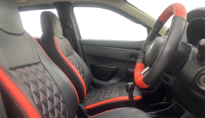 2017 Renault Kwid RXL, Petrol, Manual, 34,420 km, Right Side Front Door Cabin