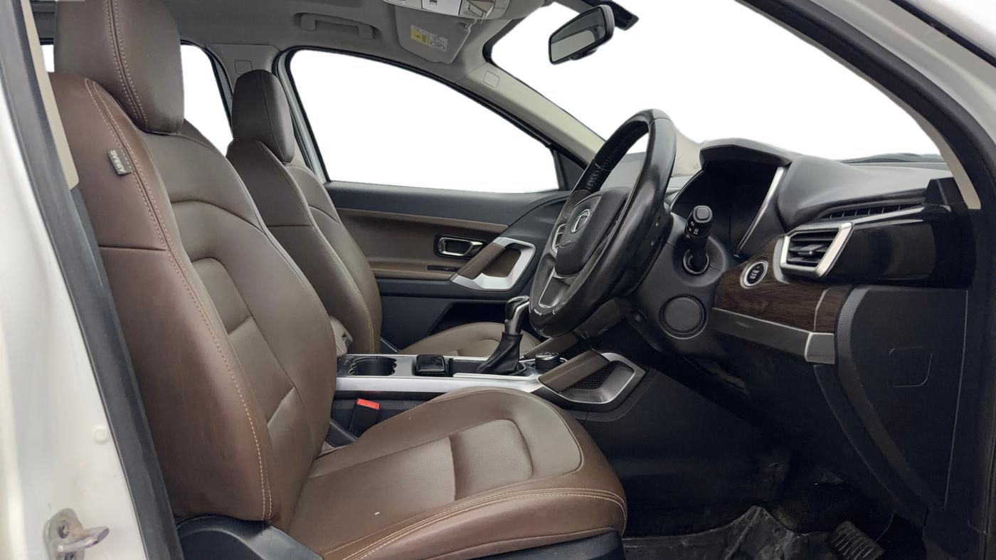 2021 Tata Harrier XZA PLUS 2.0L, Diesel, Automatic, 72,986 km, Right Side Front Door Cabin