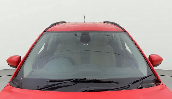 2017 Jeep Compass LONGITUDE (O) 2.0 DIESEL, Diesel, Manual, 1,07,738 km, Front Windshield