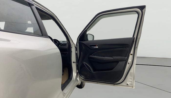 2021 Maruti Swift VXI, Petrol, Manual, 54,584 km, RHS Front Door
