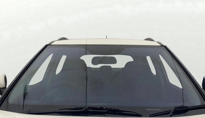 2019 Mahindra XUV300 W8 1.5 DIESEL, Diesel, Manual, 64,535 km, Front Windshield