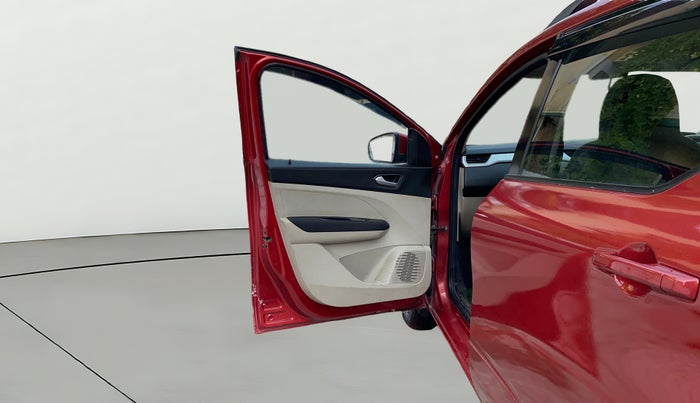 2020 Renault TRIBER RXZ, Petrol, Manual, 39,230 km, LHS Front Door