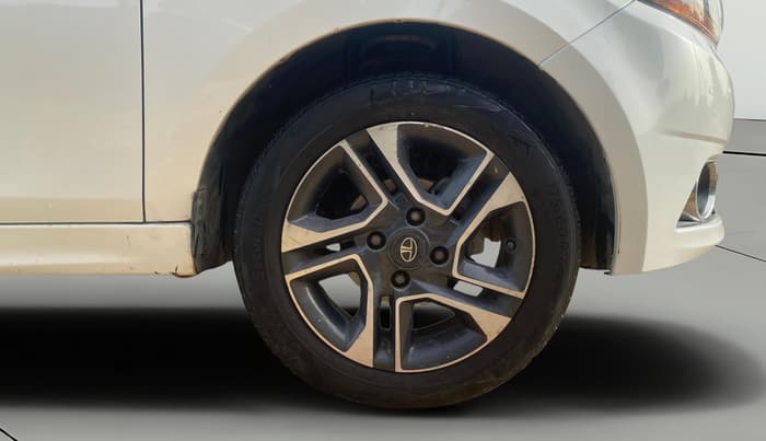 2017 Tata TIGOR XZ PETROL, Petrol, Manual, 65,195 km, Right Front Wheel