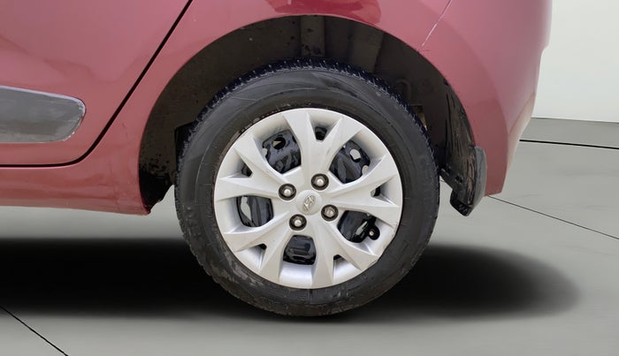 2016 Hyundai Grand i10 SPORTZ 1.2 KAPPA VTVT, Petrol, Manual, 73,944 km, Left Rear Wheel