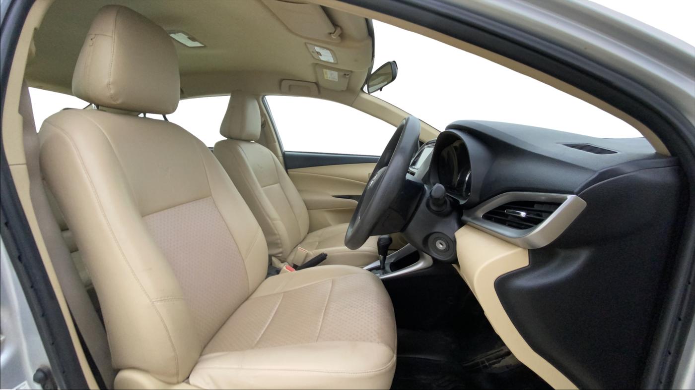 2020 Toyota YARIS J CVT, Petrol, Automatic, 88,337 km, Right Side Front Door Cabin
