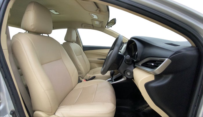 2020 Toyota YARIS J CVT, Petrol, Automatic, 88,337 km, Right Side Front Door Cabin