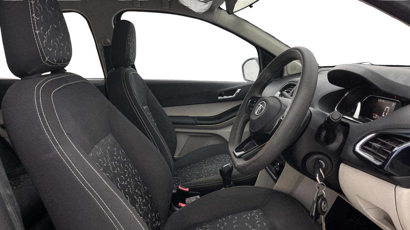 2022 Tata Tiago XZ PLUS PETROL, Petrol, Manual, 25,494 km, Right Side Front Door Cabin