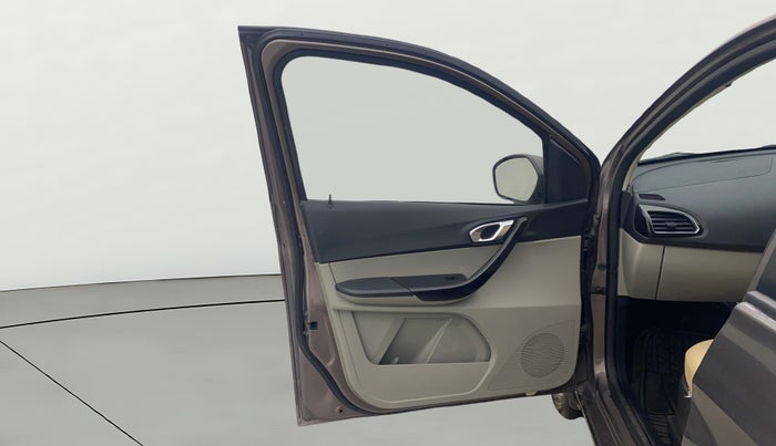 2018 Tata Tiago XZA PETROL, Petrol, Automatic, 54,703 km, LHS Front Door