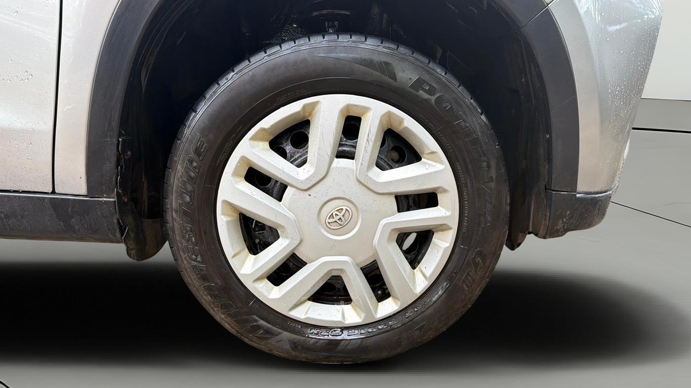 2022 Toyota URBAN CRUISER MID GRADE AT, Petrol, Automatic, 51,090 km, Right Front Wheel