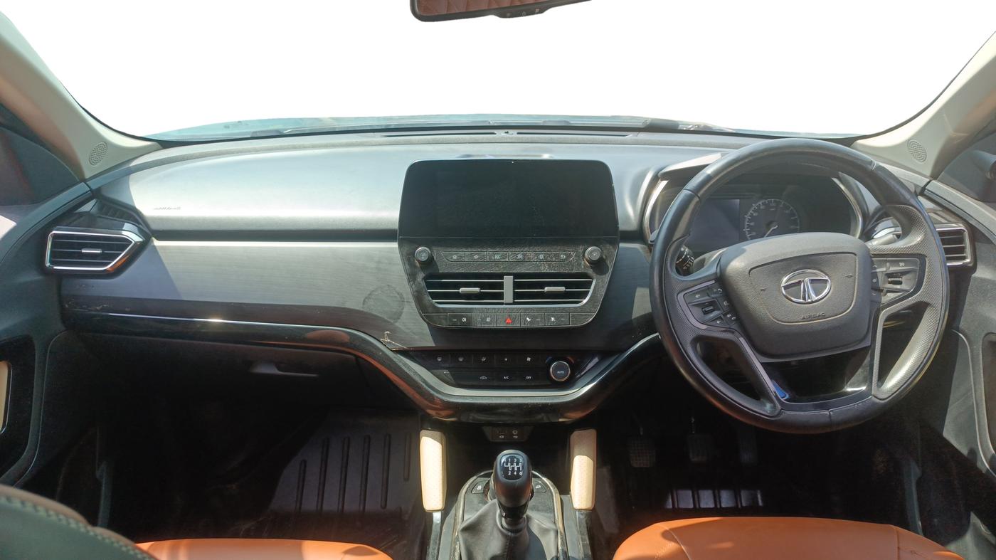 2021 Tata Safari XZ PLUS 6 S, Diesel, Manual, 38,740 km, Dashboard