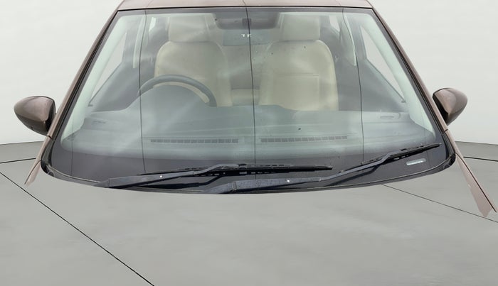 2018 Volkswagen Ameo TRENDLINE 1.0L, Petrol, Manual, 42,277 km, Front Windshield