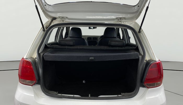 2018 Volkswagen Polo COMFORTLINE 1.0L MPI, Petrol, Manual, 60,082 km, Boot Open Zoomed View