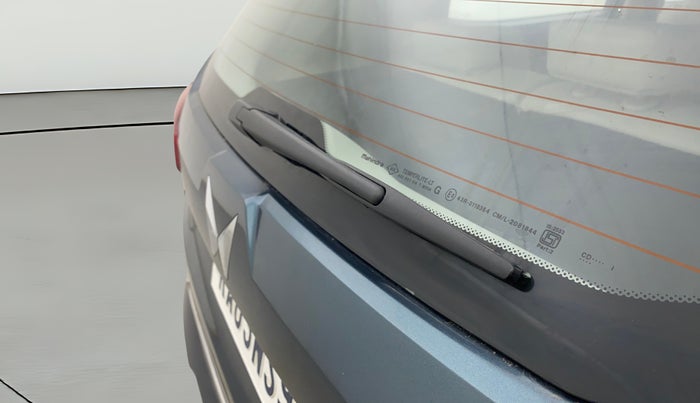 2024 Mahindra XUV300 W8 (O) 1.2 PETROL AMT, Petrol, Automatic, 16,340 km, Rear Wiper