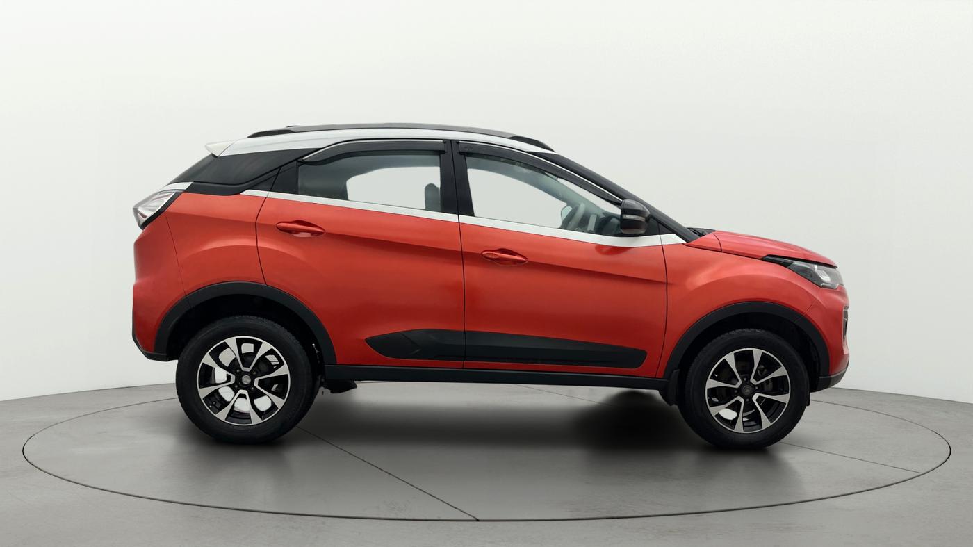 2020 Tata NEXON XZ PLUS (O) DIESEL DUAL TONE, Diesel, Manual, 36,933 km, Right Side View
