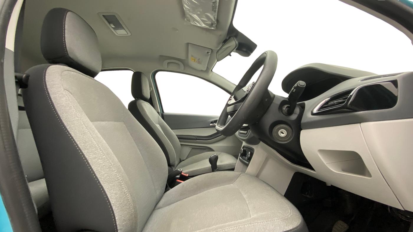 2025 Tata Tiago XZ PLUS PETROL, Petrol, Manual, 4,649 km, Right Side Front Door Cabin