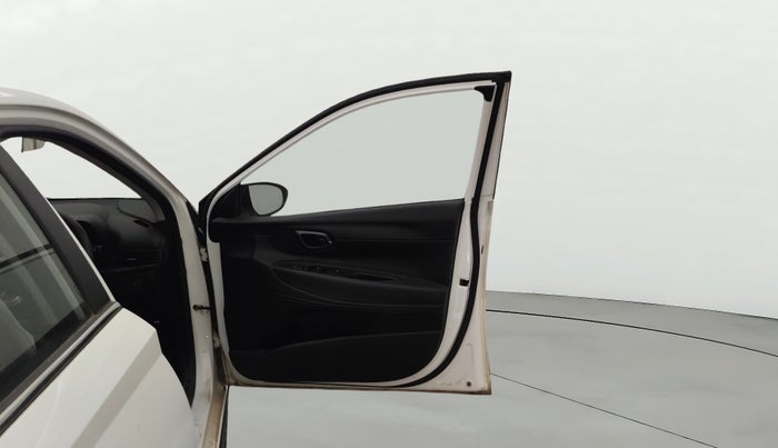 2022 Hyundai NEW I20 SPORTZ 1.2 MT, Petrol, Manual, 46,902 km, RHS Front Door