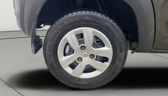 2017 Renault Kwid RXT 1.0 AMT, Petrol, Automatic, 29,536 km, Right Rear Wheel