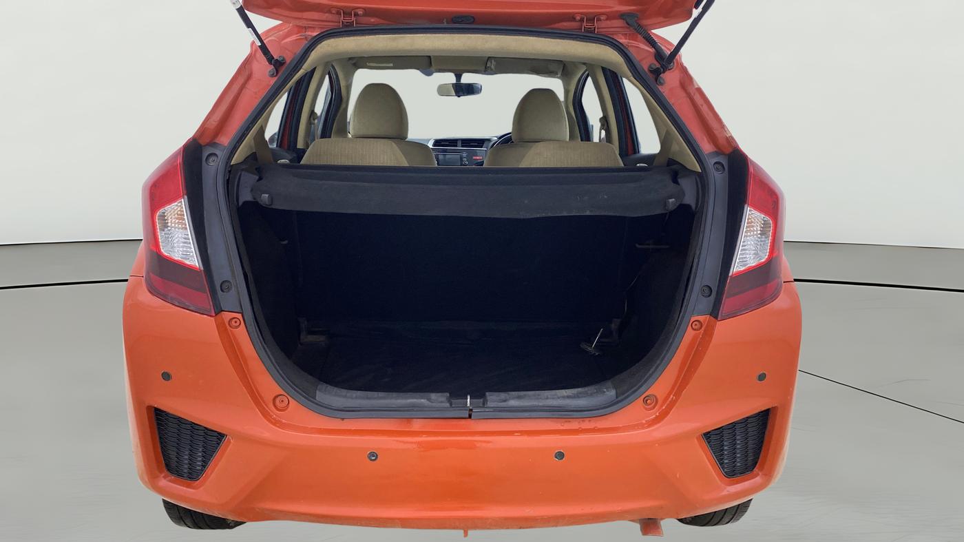 2015 Honda Jazz 1.2L I-VTEC V AT, Petrol, Automatic, 71,348 km, Boot Open Zoomed View