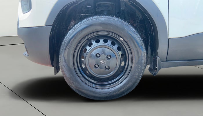 2023 Tata PUNCH PURE MT, Petrol, Manual, 40,505 km, Left Front Wheel