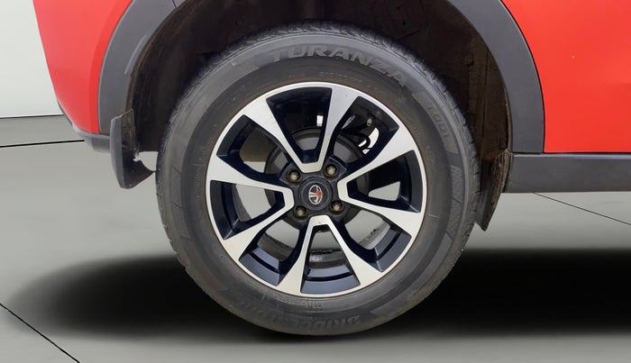 2021 Tata NEXON XZ PLUS (O) PETROL DUAL TONE, Petrol, Manual, 53,304 km, Right Rear Wheel