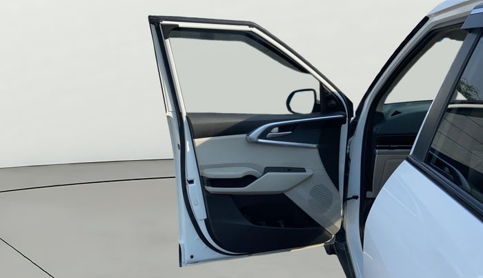 2022 KIA CARENS PREMIUM 1.4 PETROL 7 STR, Petrol, Manual, 67,834 km, LHS Front Door