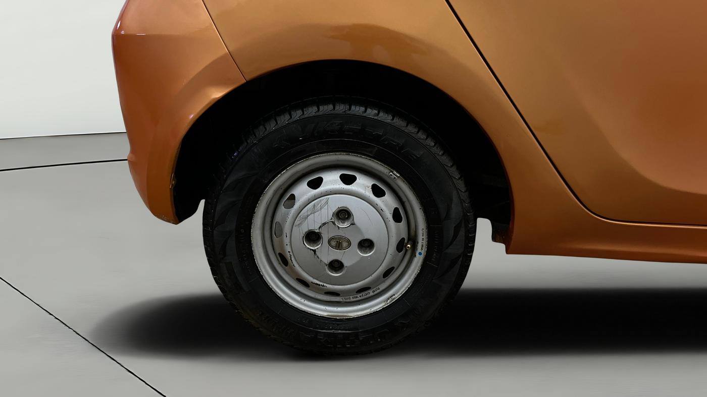 2017 Tata Tiago XM PETROL, Petrol, Manual, 71,963 km, Right Rear Wheel